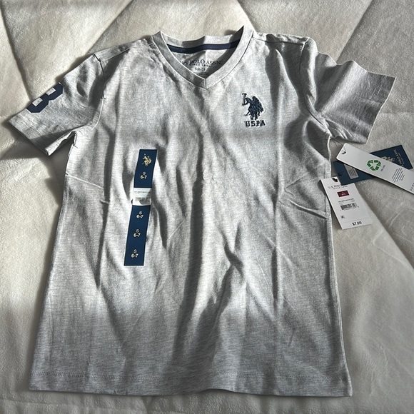 U.S. POLO ASSN. Boys Grey and Navy Jersey V-Neck T-Shirt size S (6-7) - Picture 1 of 6